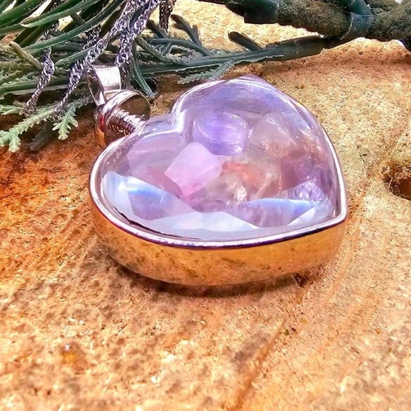 Nature Super Seven Crystal Ruby Chips Floating Heart Shape Pendant Necklace - Picture 4 of 10